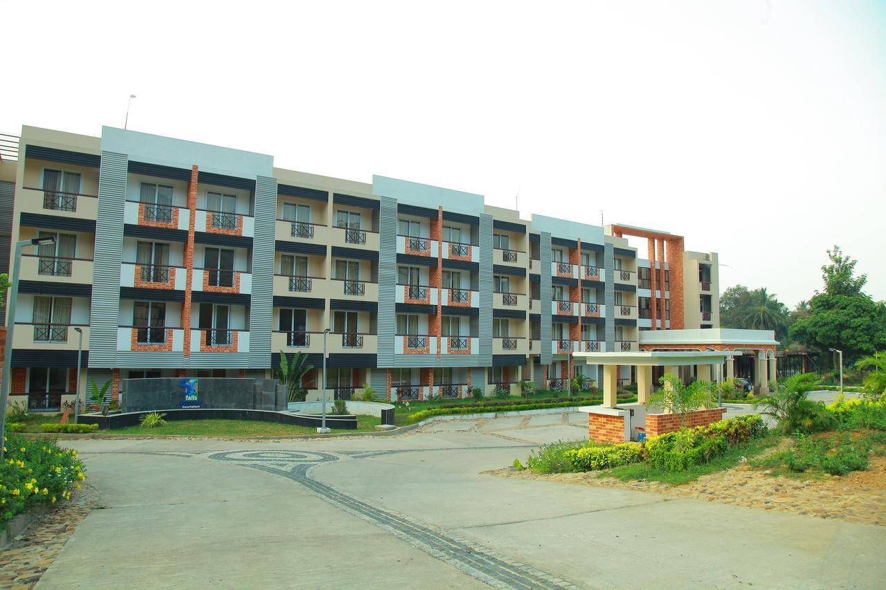Five Falls Resort Kuttālam Екстериор снимка