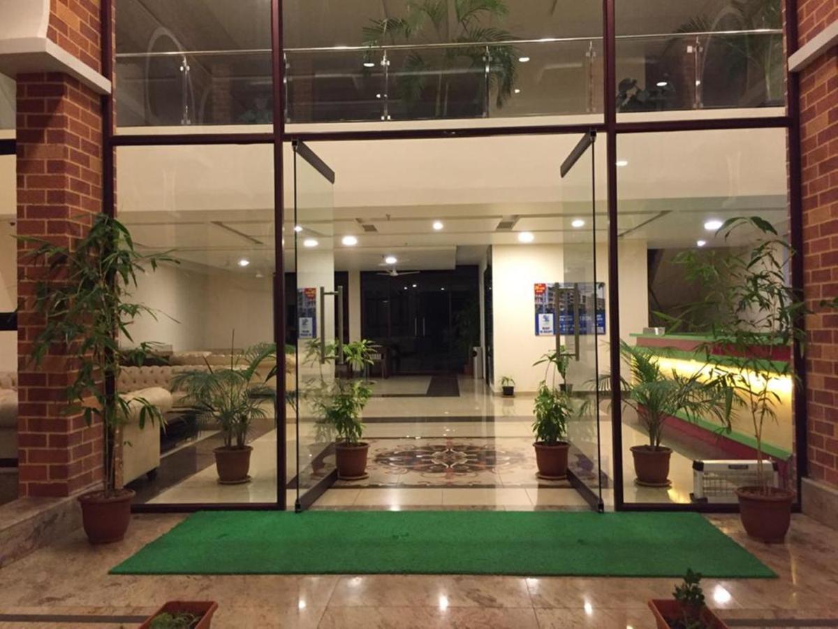Five Falls Resort Kuttālam Екстериор снимка